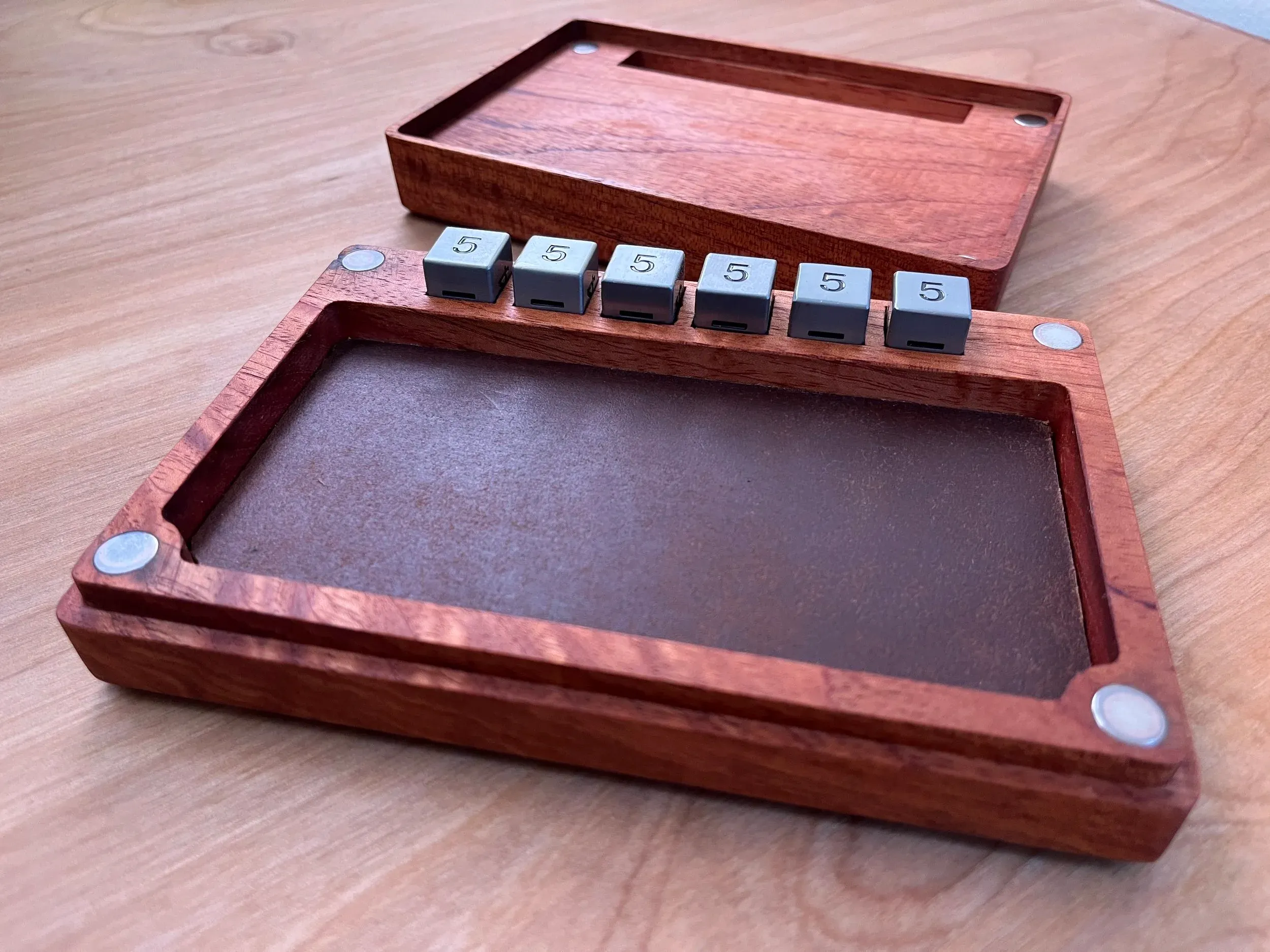Dice Box — photo 3